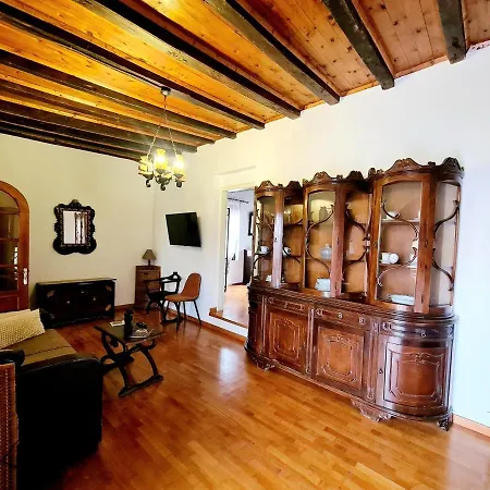 Apartment Cosmos Old Town *